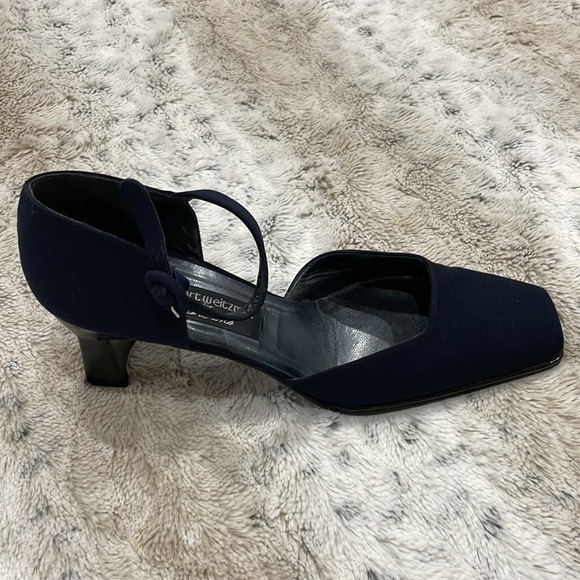 [8.5] Vintage Stuart Weitzman Square Toe Ankle Strap Heel | in Rich Navy Blue - Picture 8 of 13